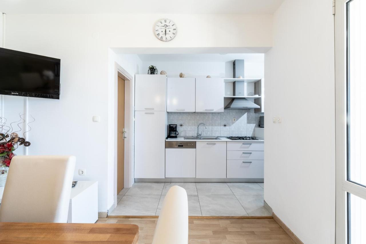 Apartments Separovic Prizba Eksteriør billede